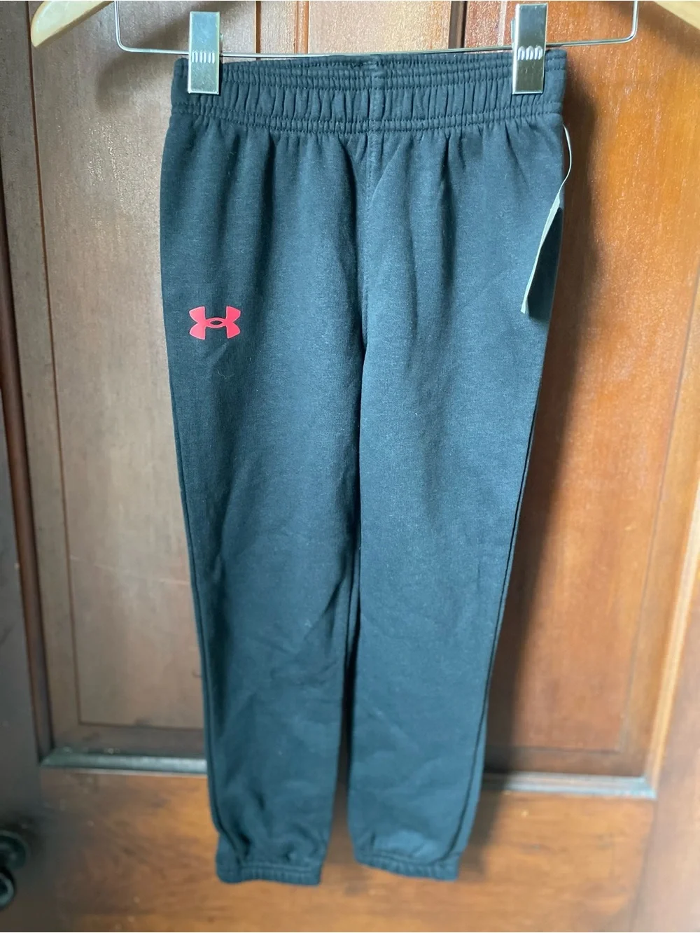 Under Armour boys size 6 black sweatpants